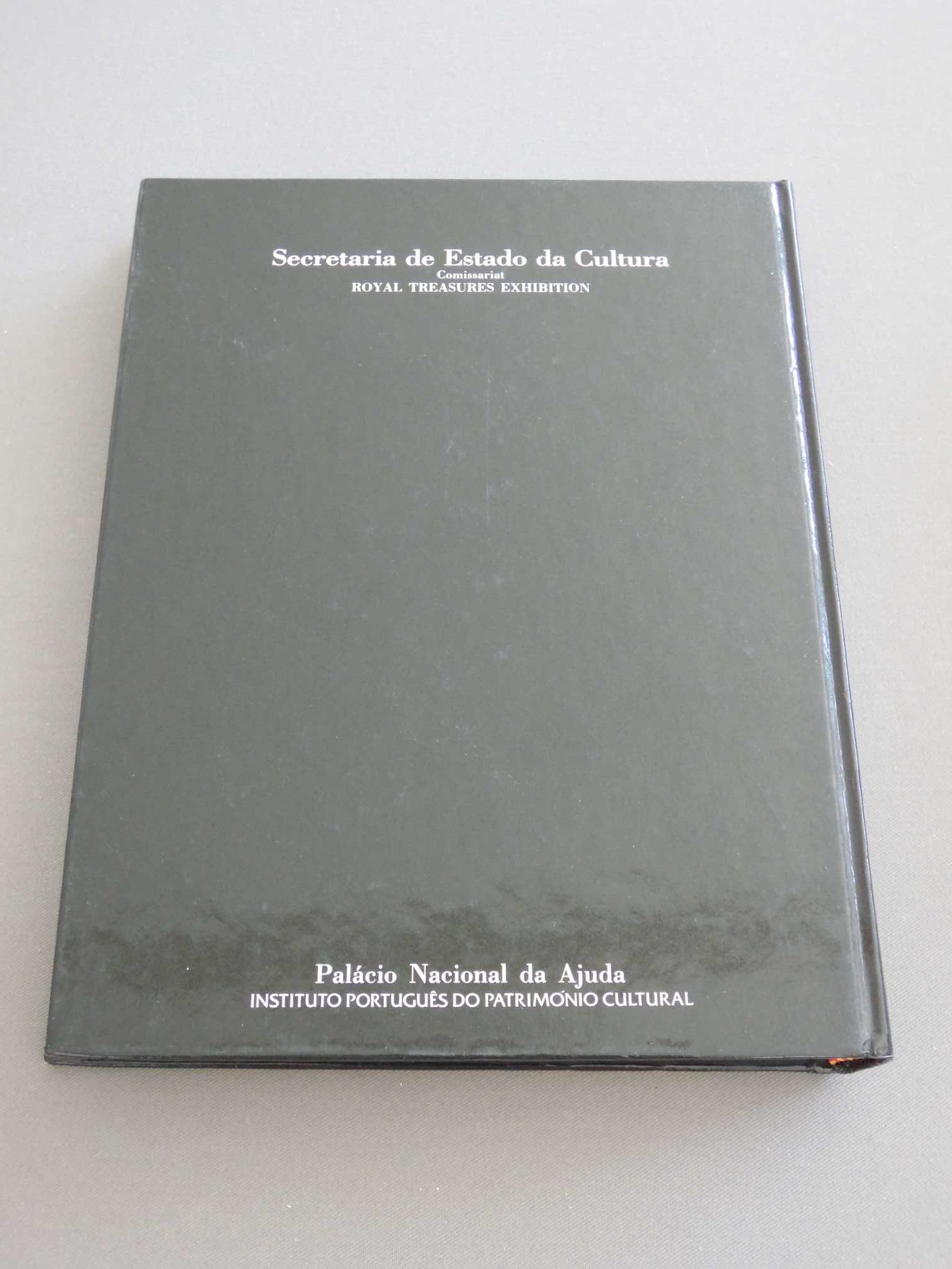 Livro Royal Treasures