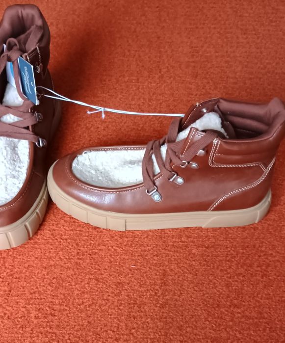 жіночі  демисизонні ботинки