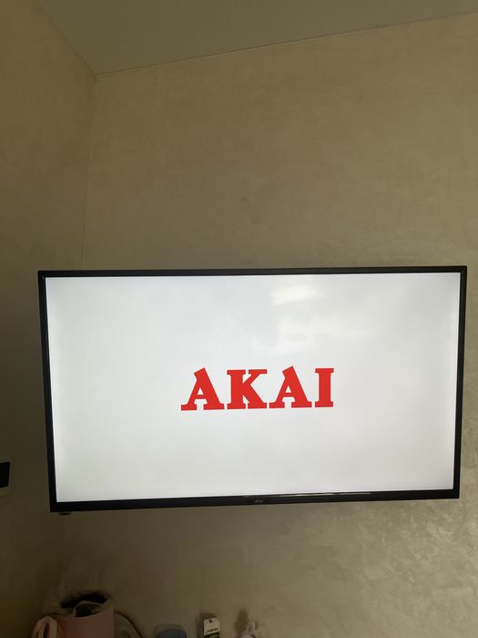 Akai smart tv android 9 42діагональ