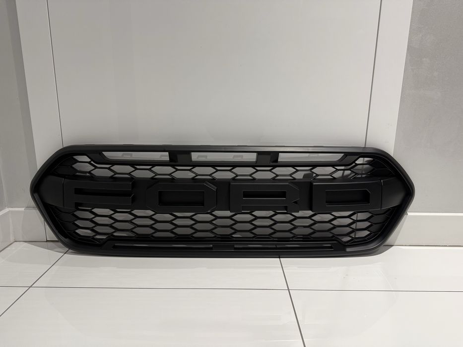 Grill przód Ford Transit Custom 18-21r atrapa