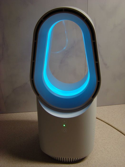 Bezłopatkowy Mini Wentylator 5 kolor LED 6W Cichy Stylowy 3 Prędkości