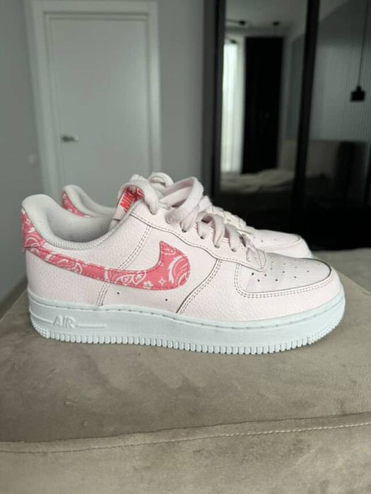 Кросівки жіночі Nike Air Force 1 07 Pink Fd1448-664