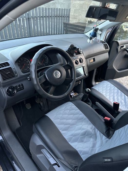 Продам авто Volkswagen Touran