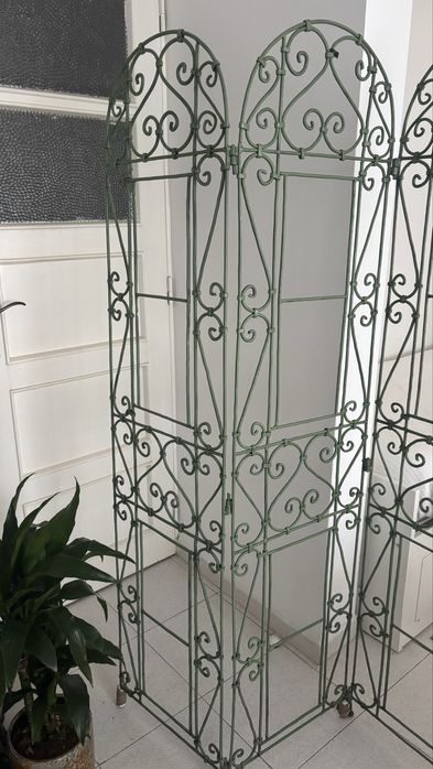 Biombo em Ferro Forjado - Verde Azeitona