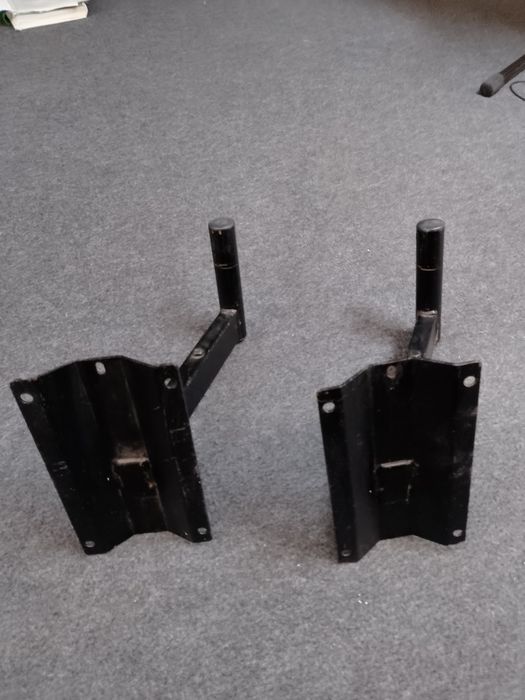 2 Suporte de parede para coluna de som