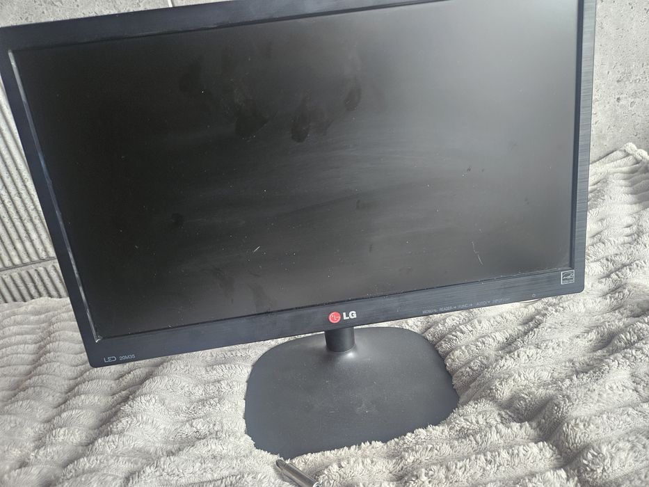 Monitor LG 20 Cali
