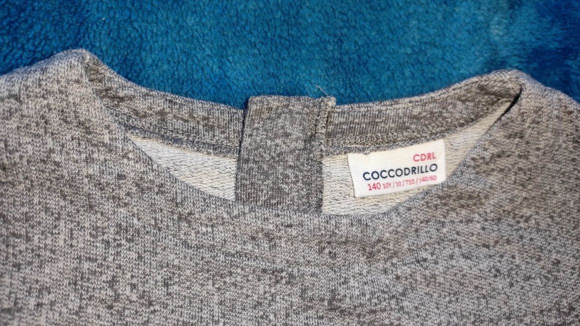 Sweter SERCE dla dziewczynki r. 140 marki coccodrillo piękny