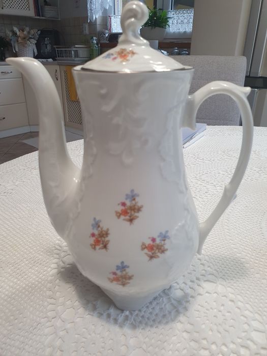 Zestaw kawowy porcelana Ćmielów 12+1+1