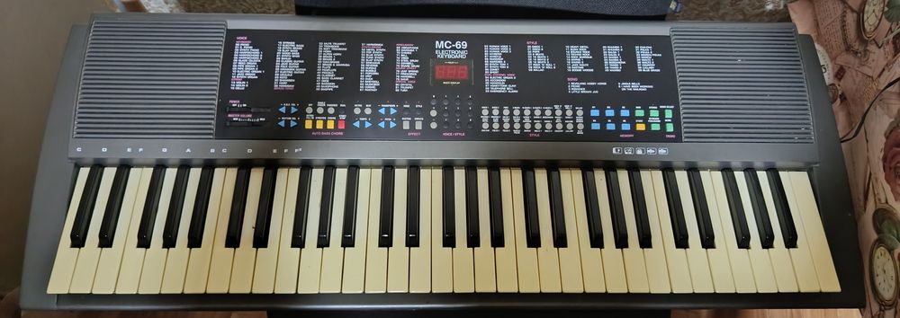 Синтезатор Medeli MC-69