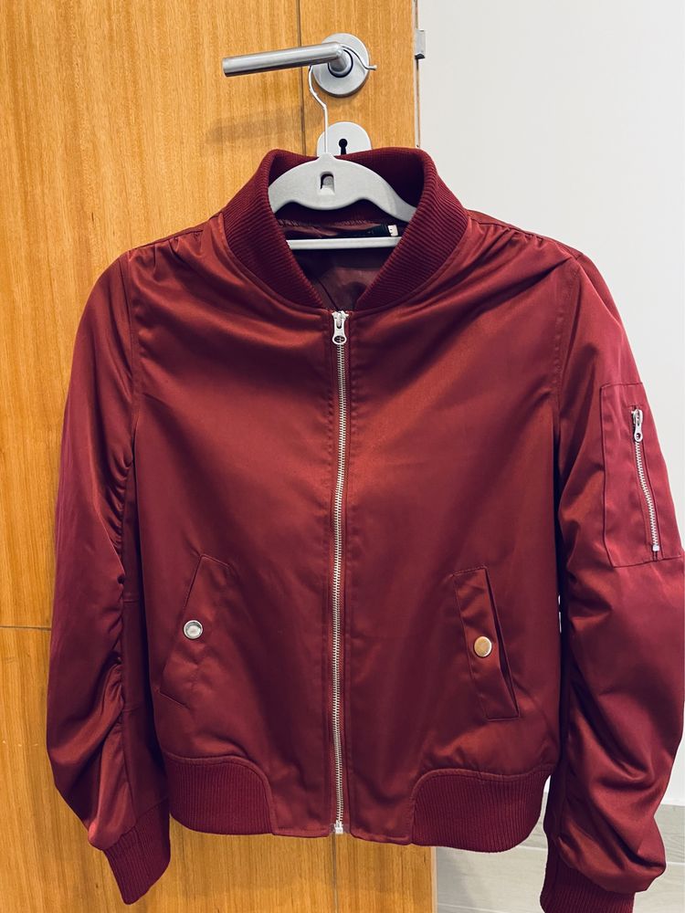 Bomber Jacket cor de vinho