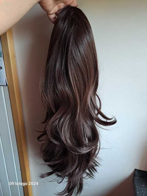 Półperuka włosy syntetyczne ok 60 cm CAMERON HAIR