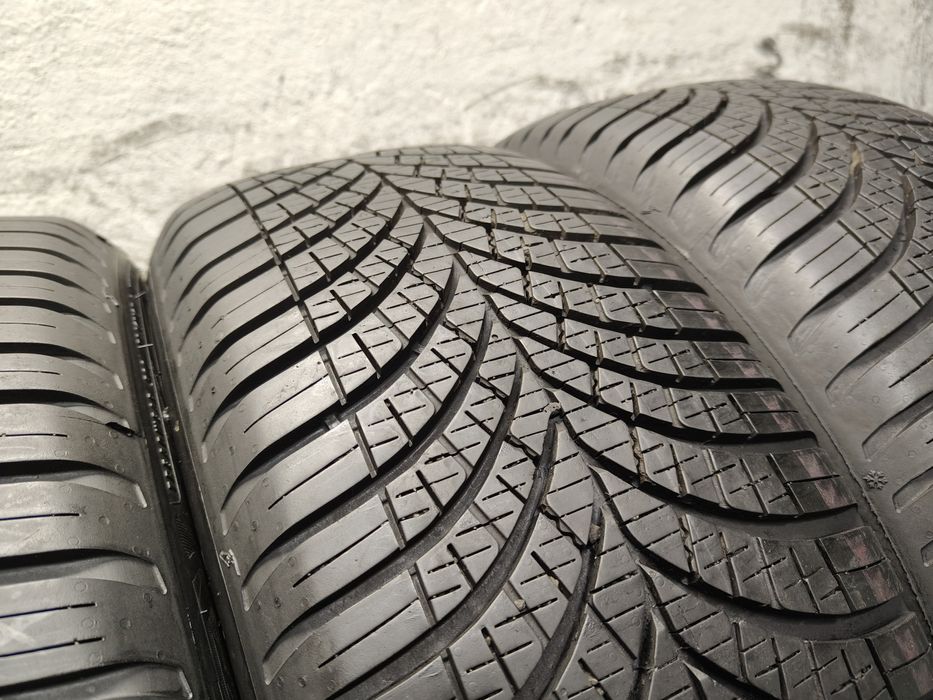 4X 205/55R16 94V XL Goodyear Vector 4Seasons Gen-3 7,8mm 2023