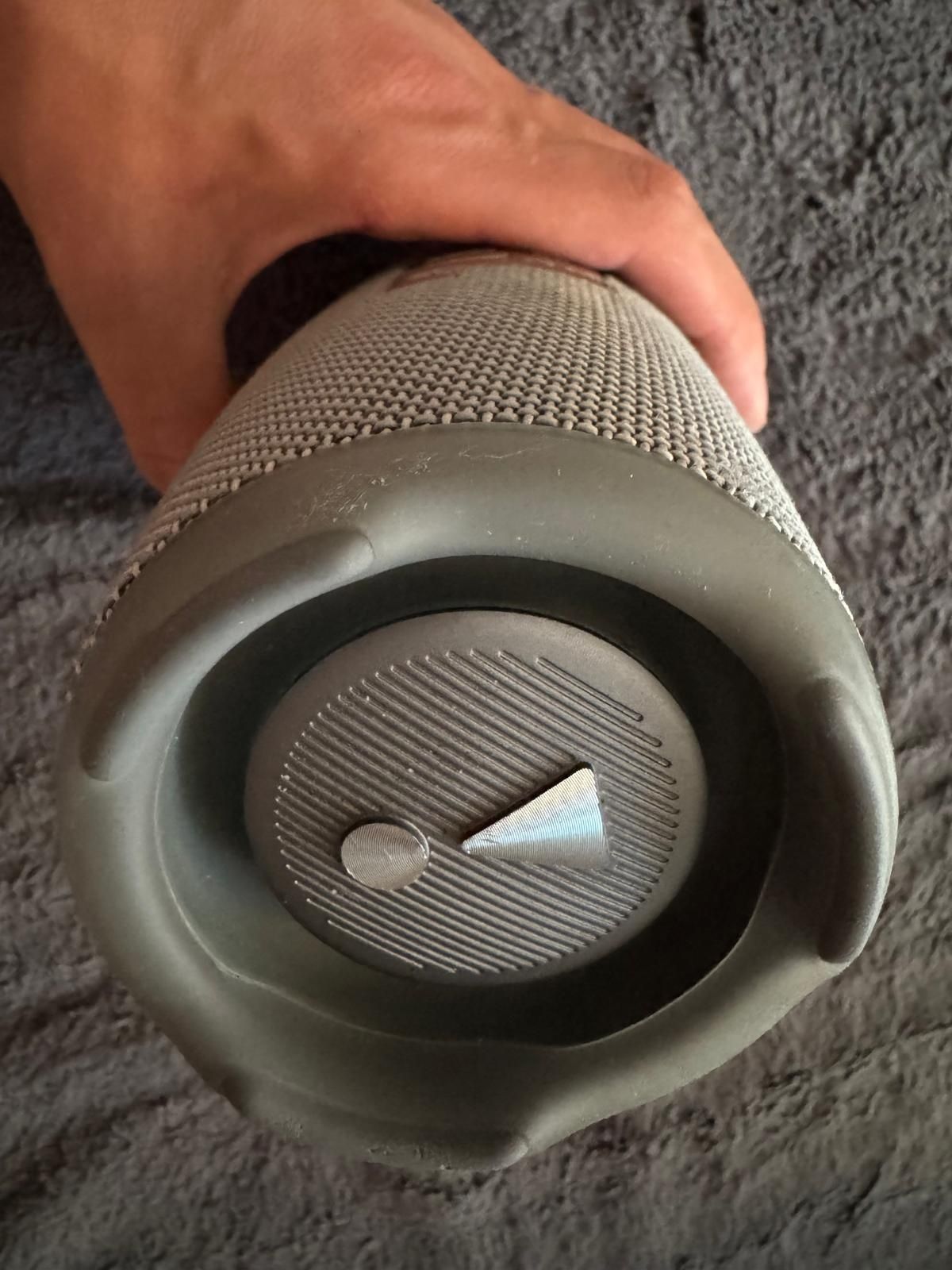 JBL CHARGE 5 w bardzo dobrym stanie