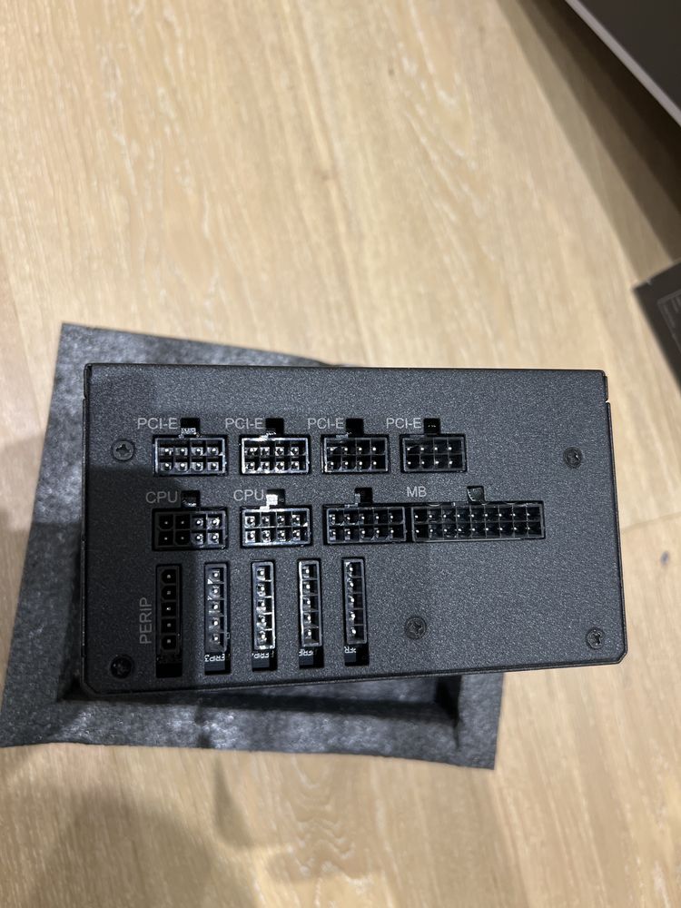 Блок живлення FSP Hydro ptm pro 1200W