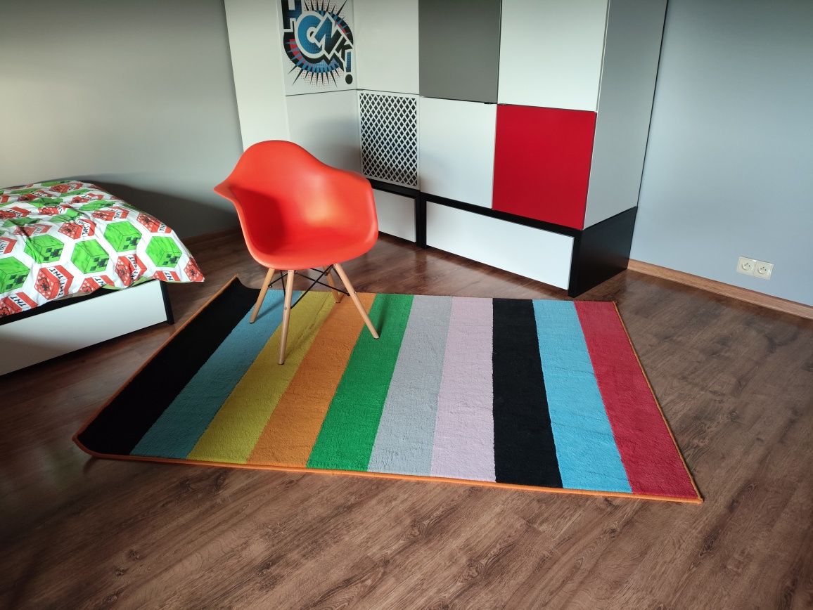 Dywan Ikea + krzesło