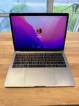 Macbook pro 2017 13 cali