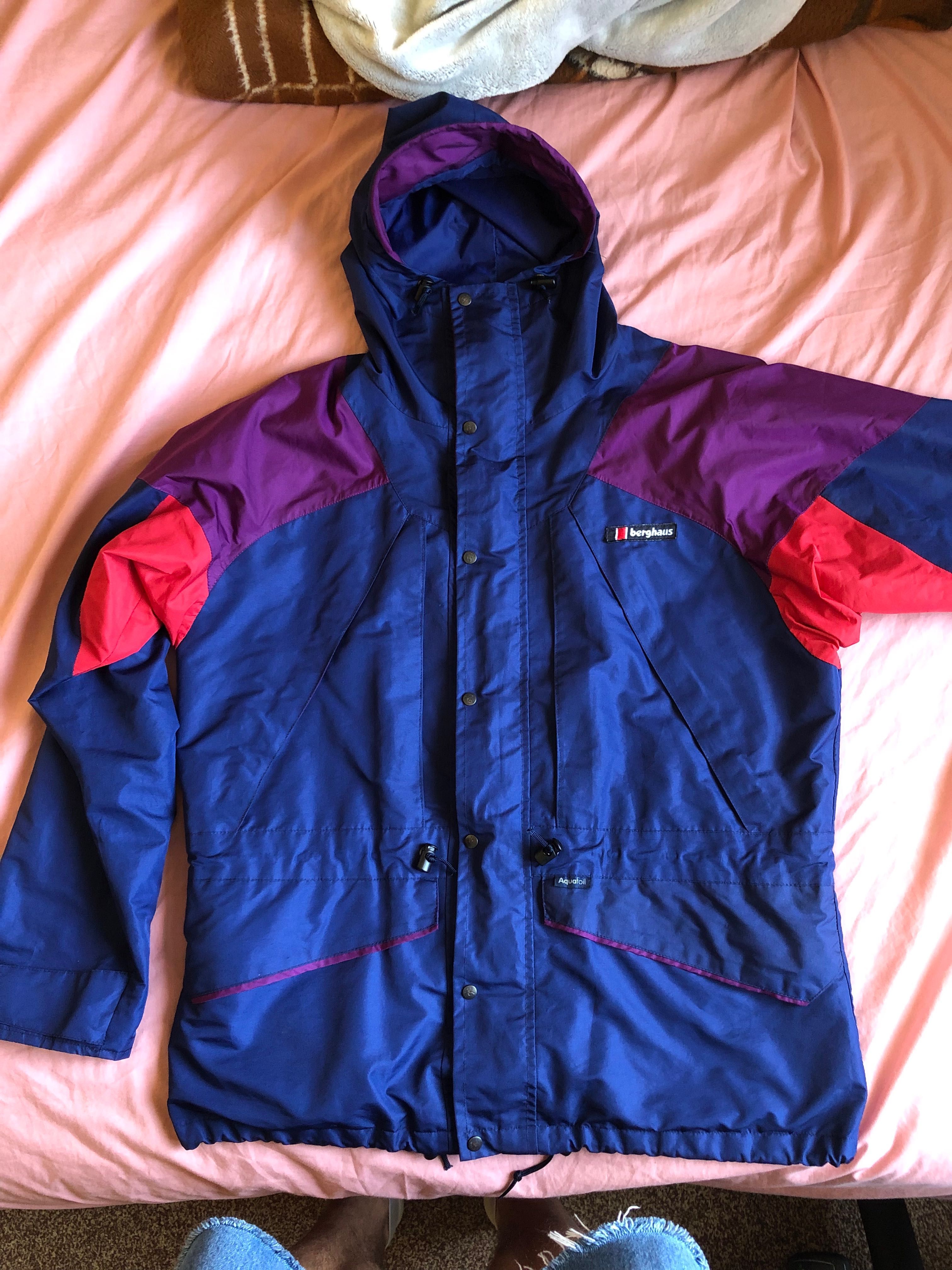 Куртка berghaus aquafoil L-XL