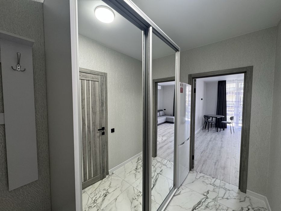 Продаж нової  1 кім квартири  Крона парк 2 , є оселя