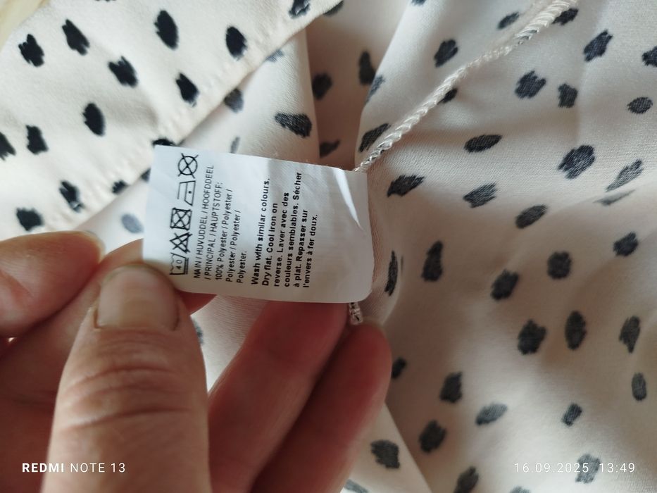 Przepiękna pudroworóżowa sukienka plamki groszki koszulowa z kołnierze