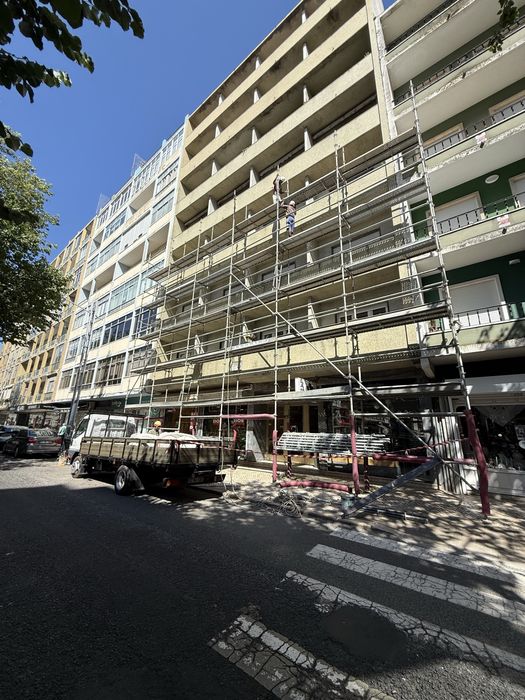 Aluguer Andaimes com Montagem incluida