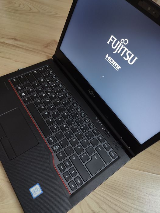 Ноутбук Fujitsu Lifebook E548/i3-7130U 8GB ddr4 ssd256