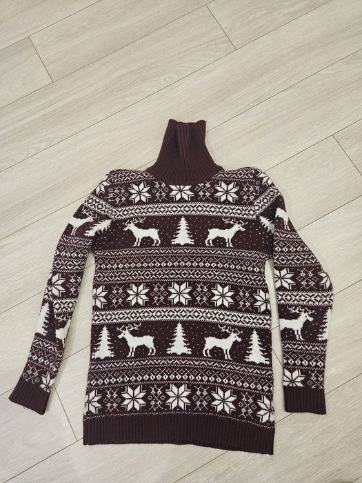 Продам новые свитера на мальчика,рост 116,140,146 см