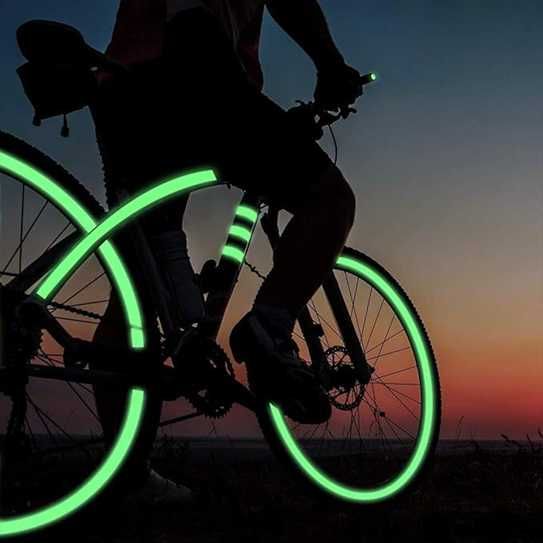 Taśma odblaskowa fluorescencyjna świecąca w nocy samoprzylepna 5m