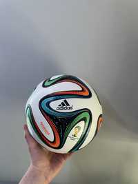 Piłka meczowa Adidas OMB Brazuca 2014 Official Match Ball