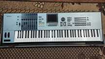 Yamaha Motif XS7 + case