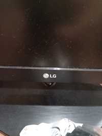 Monitor LG (56cm szerokość)