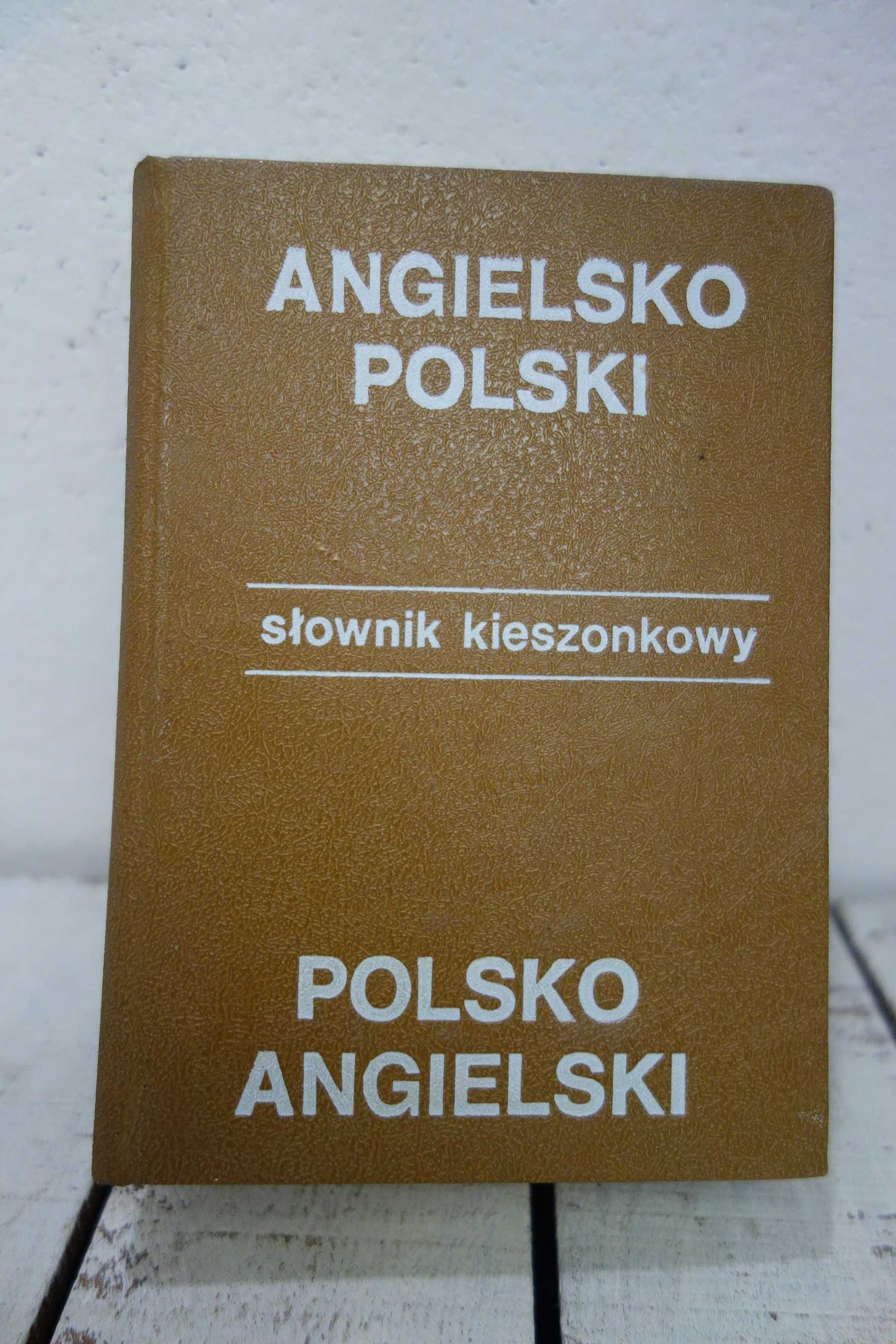 mały słownik angielsko-polski kieszonkowy kompletny