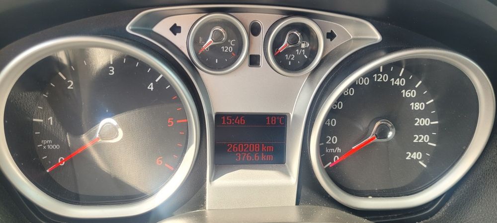 Ford kuga mk1 2.0 tdci titanium 136 km