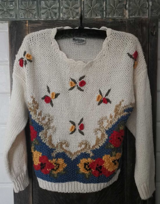 Sweter vintage hand made r. S kwiaty
