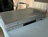 Odtwarzacz DVD LG VC9700