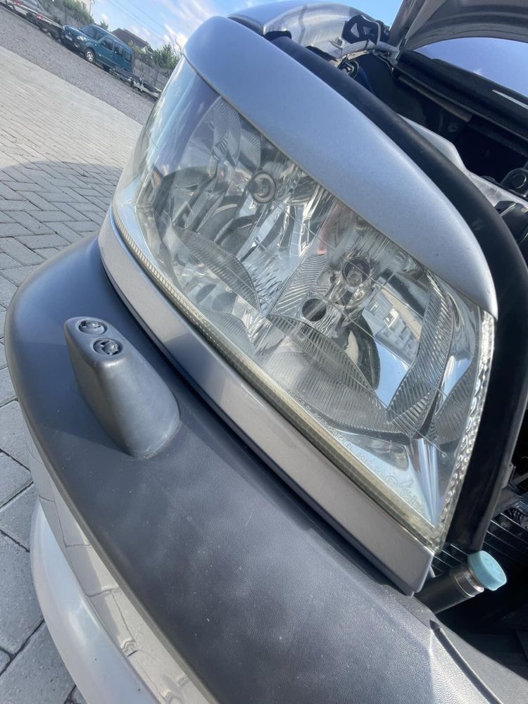 Автомобіль Опель Зефіра А 2003 рік 2.2 газ/бензин Opel Zafira A