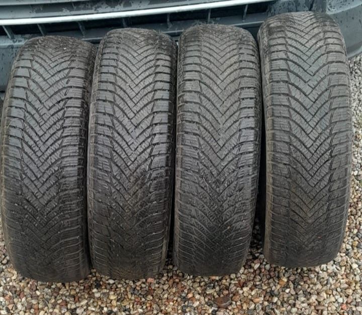 Opony zimowe 215/70 r15 4szt MINERVA 7.5mm