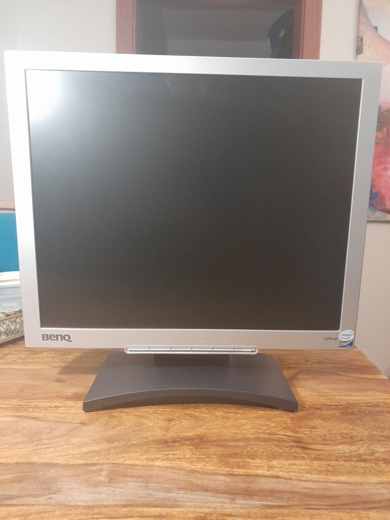 Monitor BENQ Q9T4, 19cl