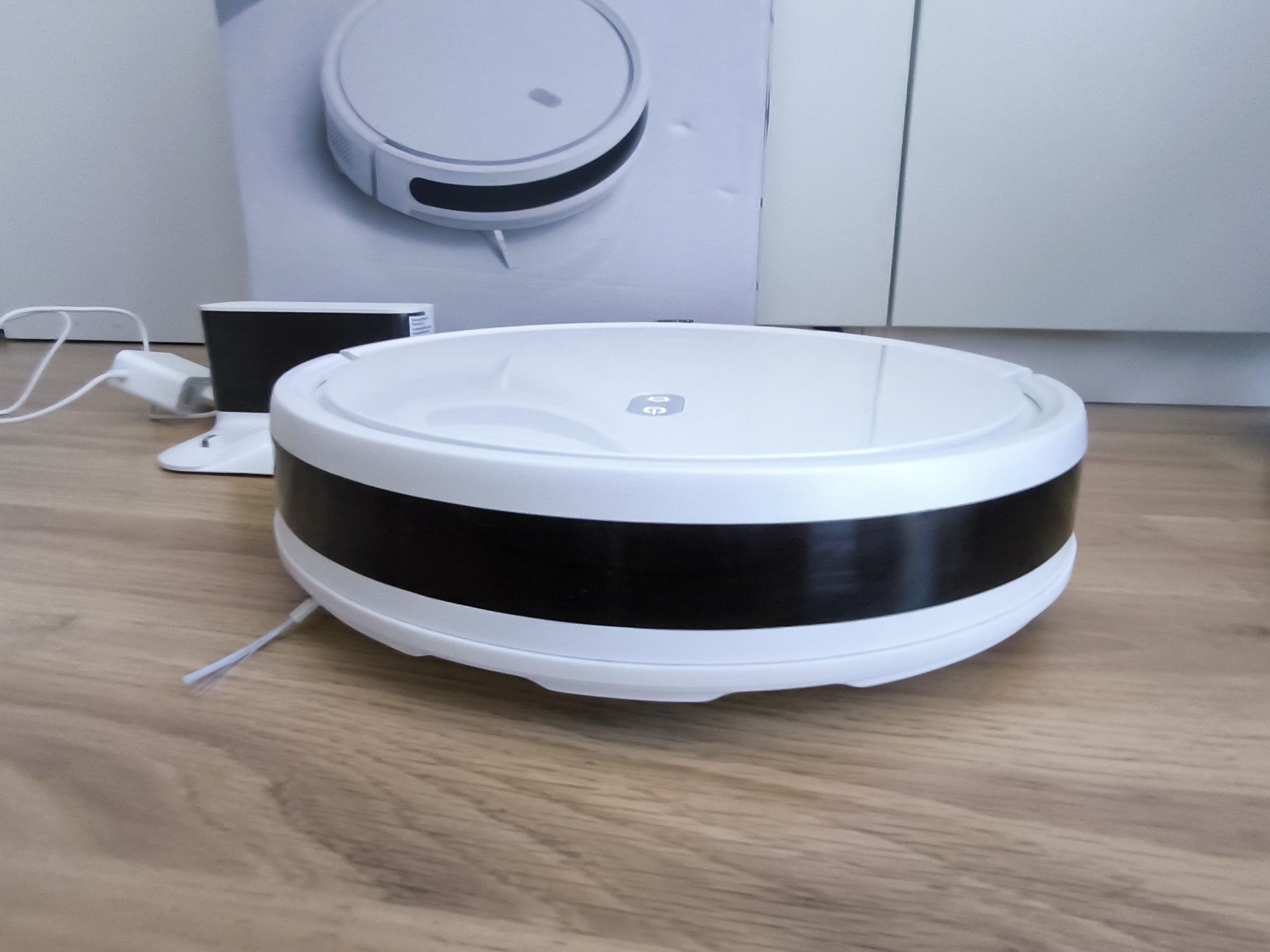 Xiaomi Robot Vacuum E10 /Odkurzacz automatyczny mop