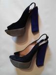 Босоніжки замшеві Vince Camuto, високий каблук, 38р.