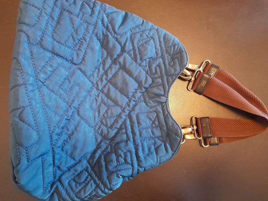 Carteira em nylon azul