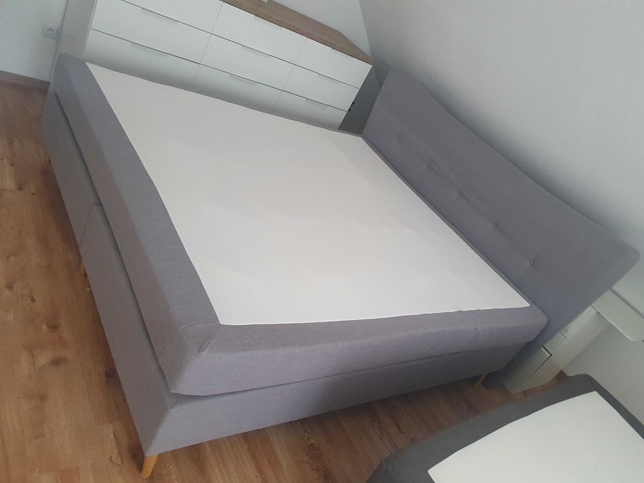 Łóżko kontynentalne kompletne