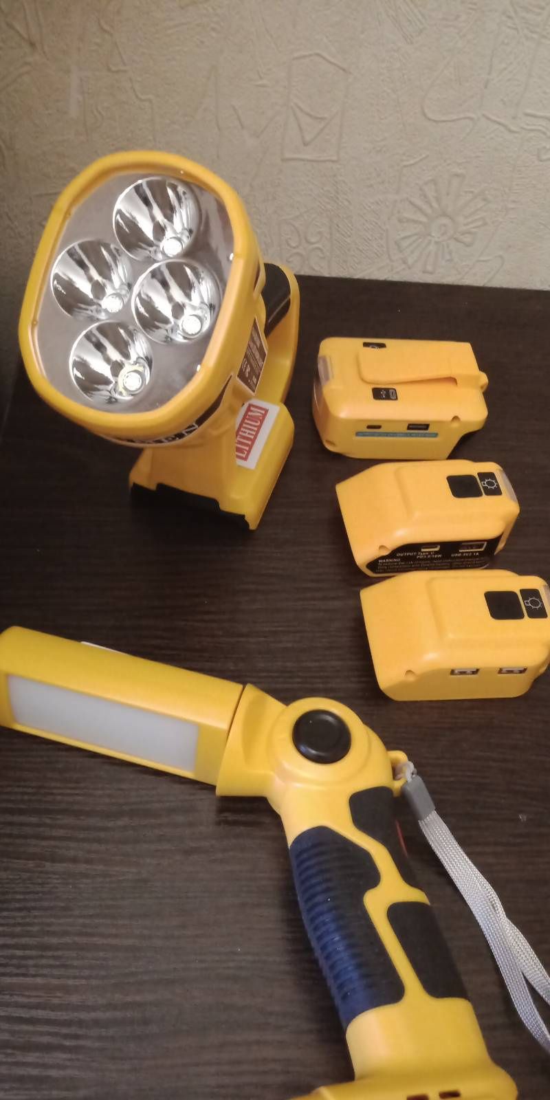 Usb адаптер,фонарік DEWALT Milwaukee Bosch  Makita