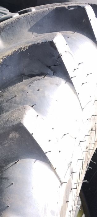 Opona jak Nowa 13.6/12-38 Alliance 13.6 R38 zachodnia wzmocniona