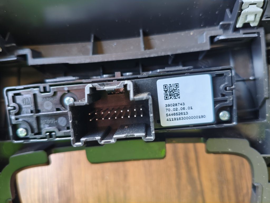 Panel nawiewu klimatyzacji tunelu środkowego Opel Astra K