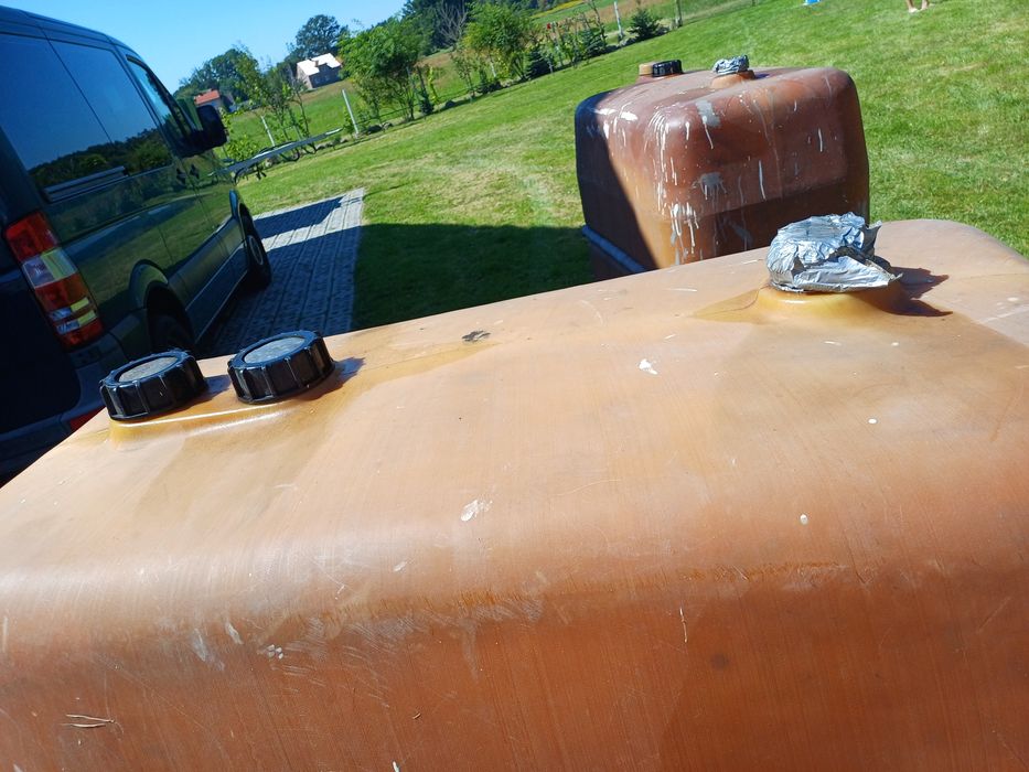 Zbiornik 1100 l na paliwo/olej