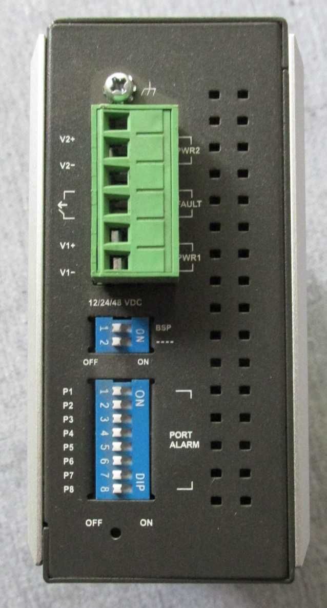 MOXA EDS-G308 niezarządzalny gigabitowy switch na szynę DIN i zasilacz