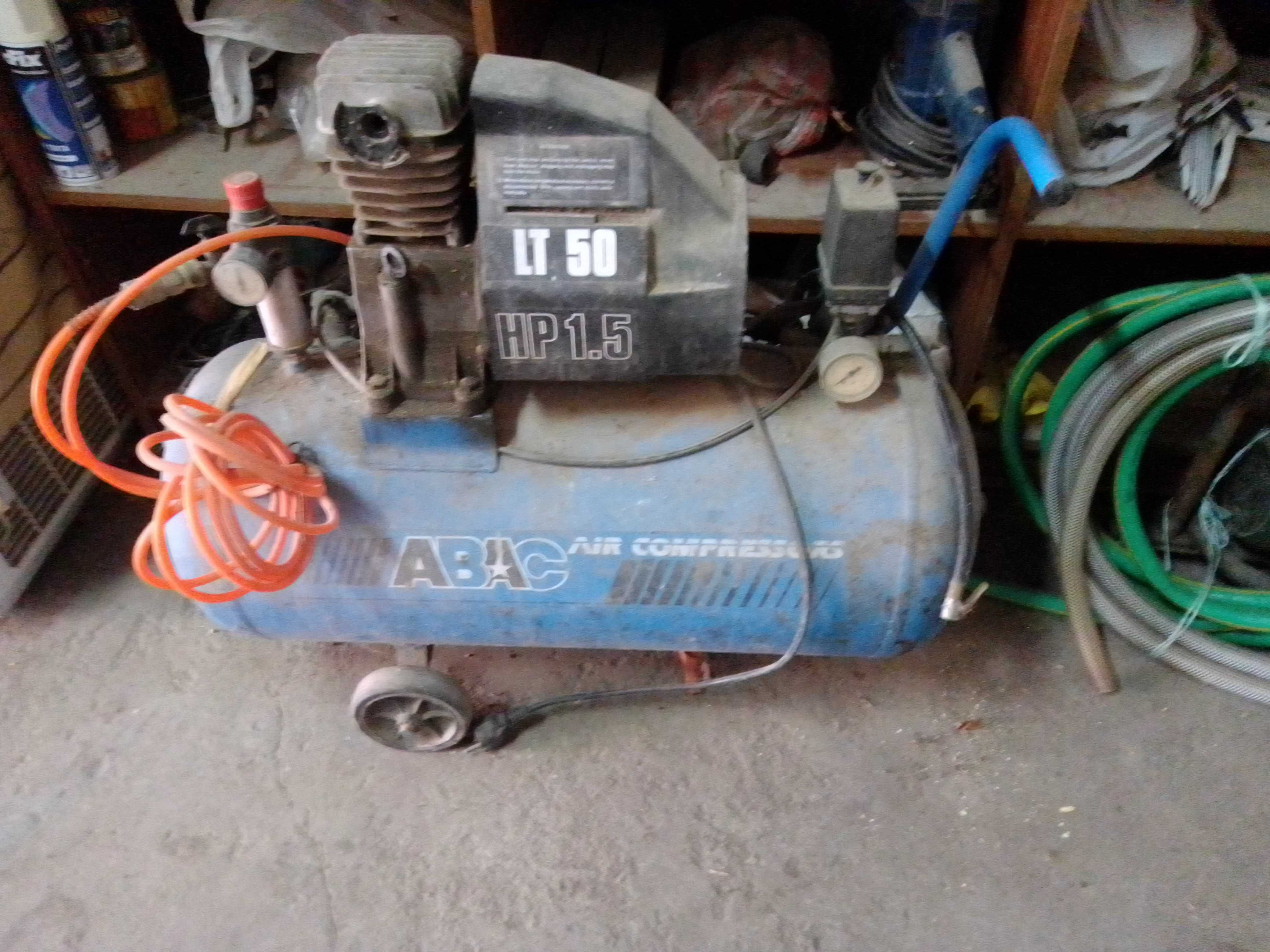 Compressor ABAC 50l HP 1.5 usado.