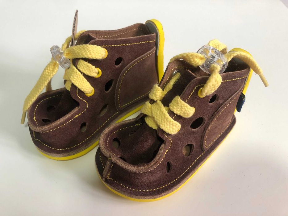 Buciki, buty dziecięce Gucio rozmiar 18