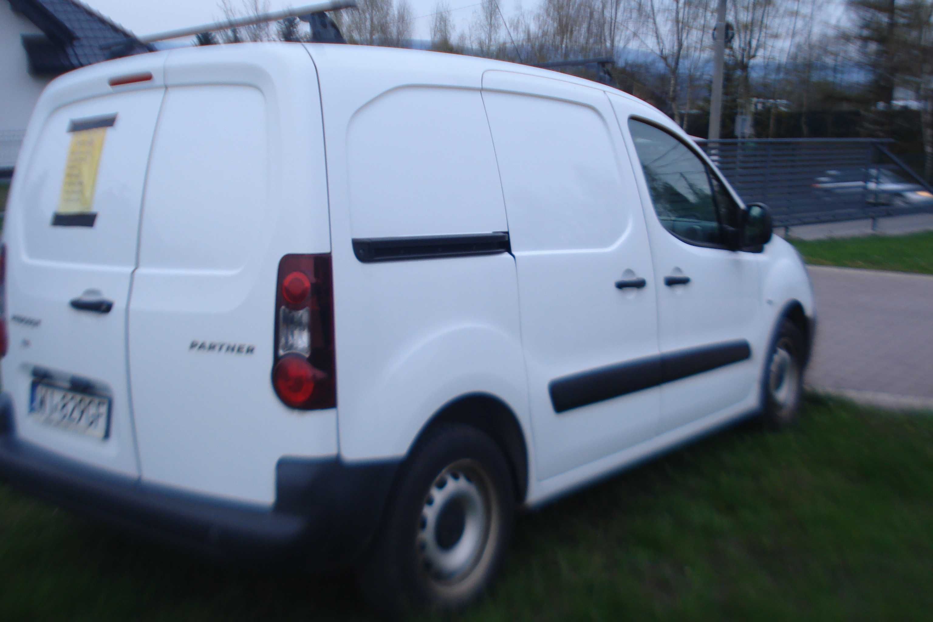 Peugeot  Partner Citroen Berlingo 1,6 BENZYNA KLIMA 100KM EURO-6