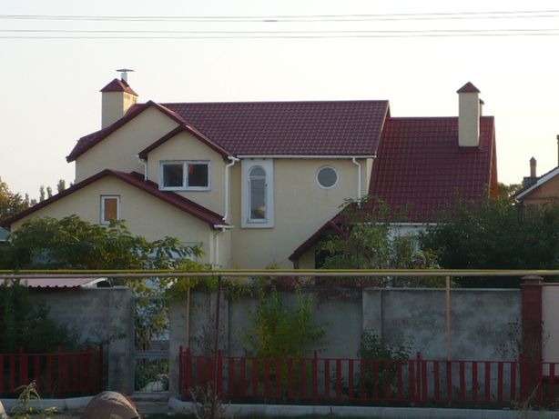 Продам дом с ремонтом в Лесках
